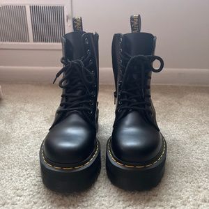 Platform Dr. Martens Jadon’s